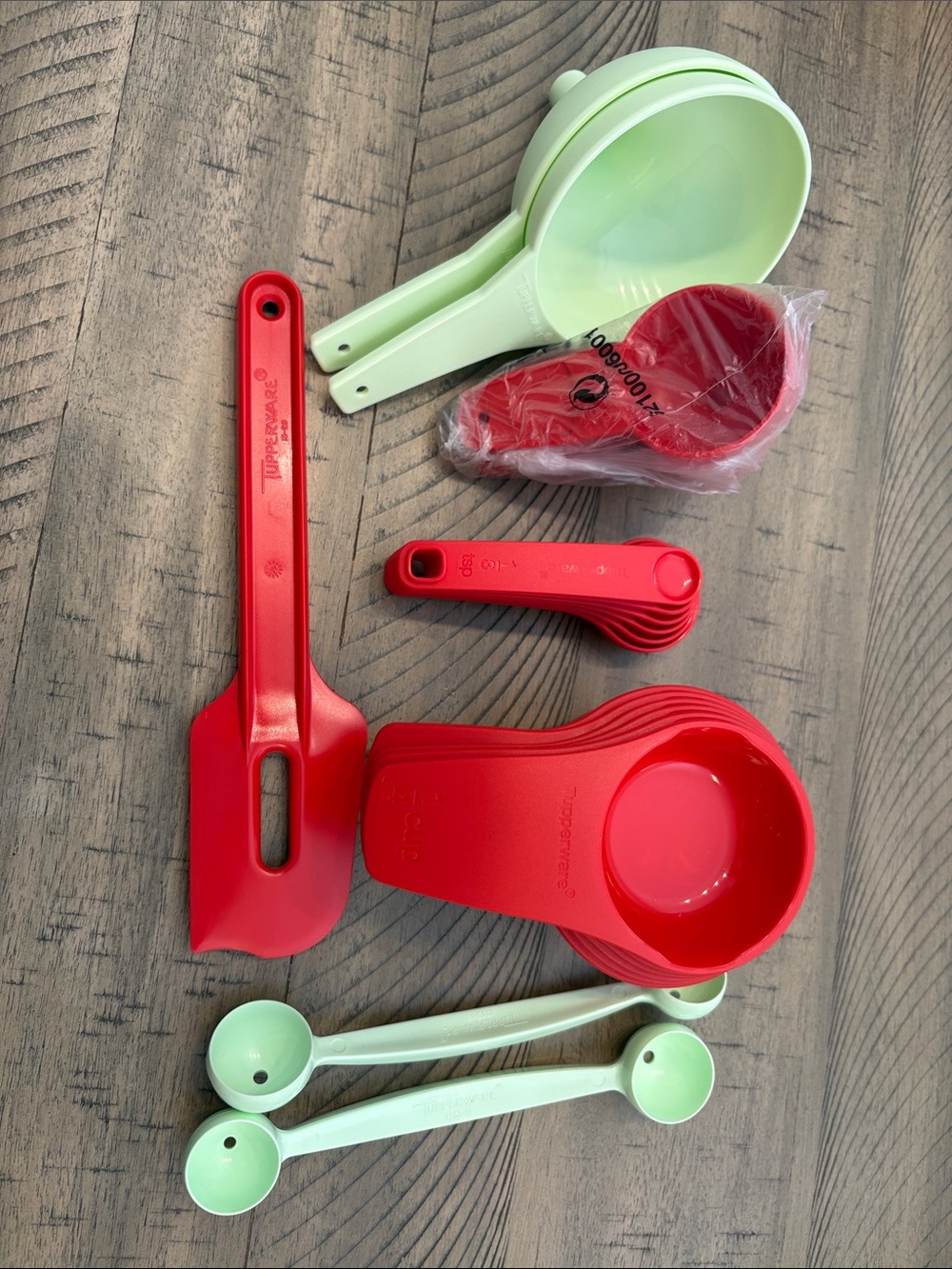 Tupperware Red and Light Green Measuring Spoon- Multipurpose Kitchen Tools 751